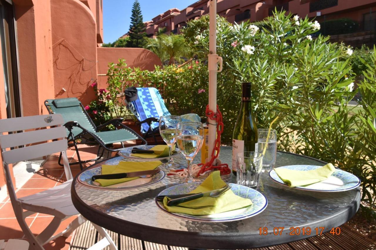 Luxury 2-Bedrooms & Bathrooms Estepona Apartment Екстериор снимка